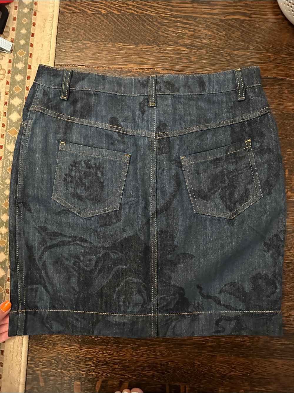 Moschino Dark Blue Statues and Angels Denim Mini Skirt - Picture 4 of 8